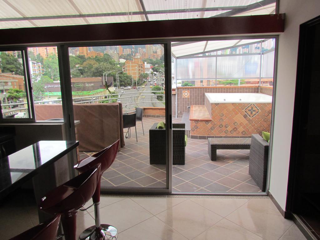 Calle 10 Suites Medellín Kamer foto