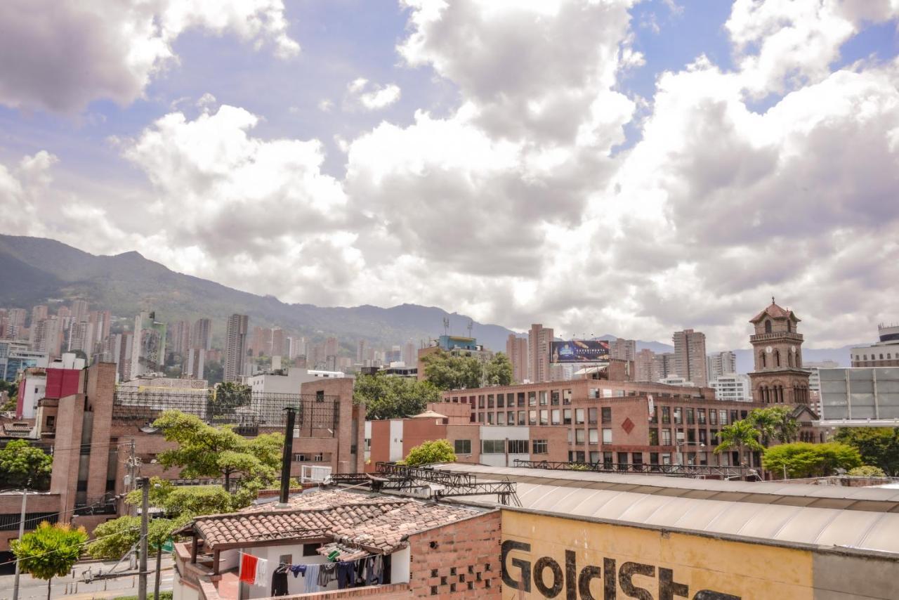 Calle 10 Suites Medellín Buitenkant foto